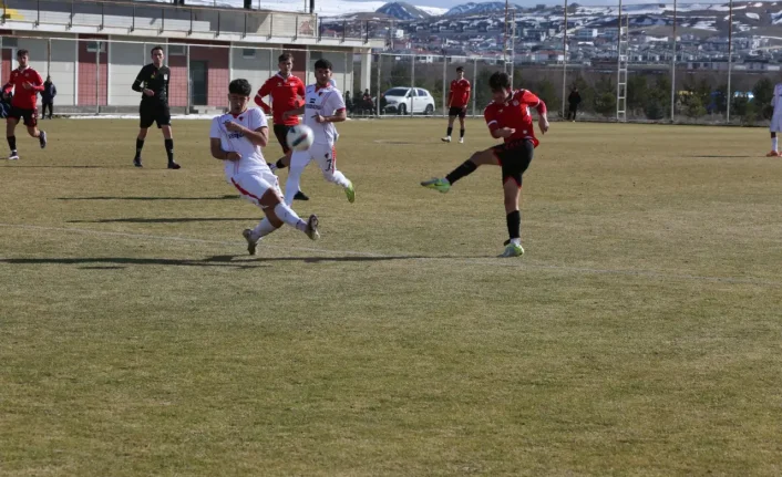 Sivasspor Sahasında Coştu: Düzcespor’u 4 Golle Geçti!