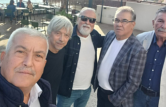 Silifke Lisesi 1976-77 Mezunları, 48 Yıl Sonra Duygusal Buluşmada Hasret Giderdi!