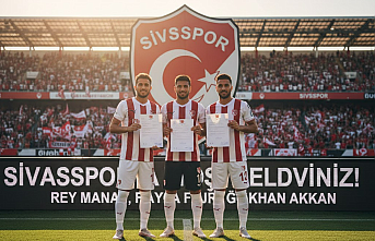 Sivasspor'da Transfer Bombası: Üç Yıldız İsimle İmzalar Atılıyor!