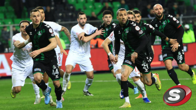 Sivasspor - Sakaryaspor Maçı Öncesi Kritik Analiz: Rey Manaj Oynayacak mı?