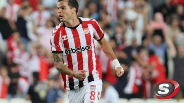 Sivasspor'da Maaş-Performans Krizi: Charisis Beklentilerin Altında Kaldı